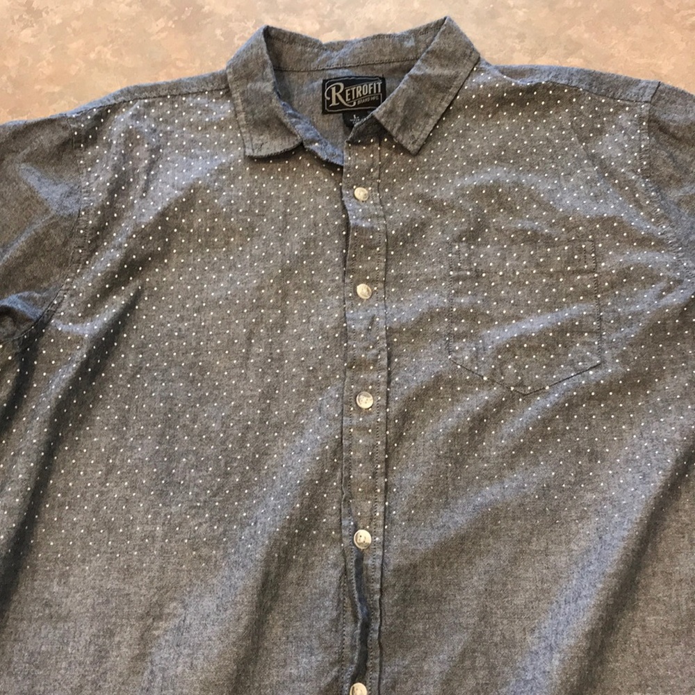 Men’s button up short sleeve top